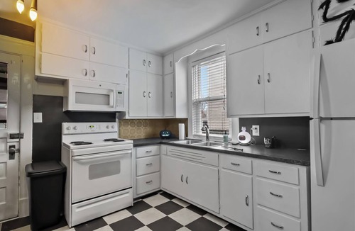 Owensboro House | Get ready for a Spellbinding Themed Getaway at Owensboro!