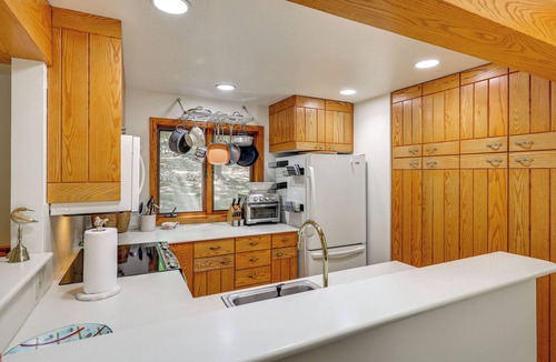 Glen Arbor House | Glen Arbor Home w/Glen Lake Access & Shared Dock!