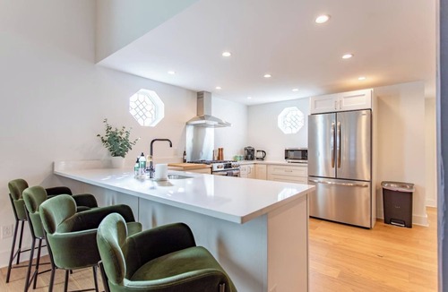 Scott Township House | Glendale Chapel: Historic Church Retreat