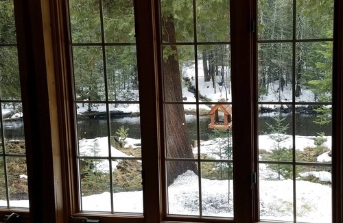 Luzerne Cabin | Gold Fox Lodge - Romantic Riverfront Log Cabin - A Piece of Michigan History!