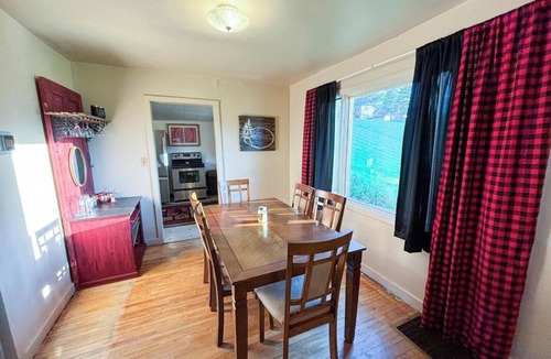 Bessemer House | Gold Street Inn – 3BR UTV-Ready Getaway
