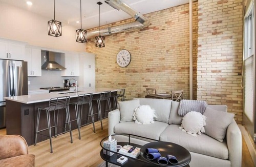 Traverse City Condo | Golden Lofts Unit 2 Downtown Traverse City 1bd/1ba