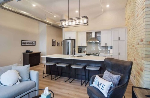 Traverse City Condo | Golden Lofts Unit 3 Downtown Traverse City 2bd/2ba