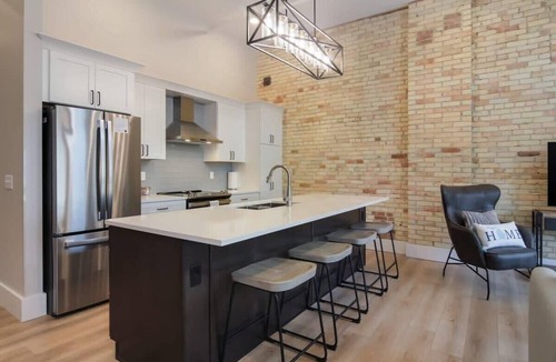 Traverse City Condo | Golden Lofts Unit 3 Downtown Traverse City 2bd/2ba