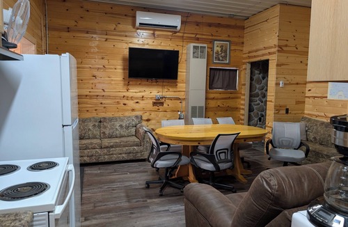 Baudette Cabin | Golden Walleye Getaway. Close to local attractions & lots of off street parking