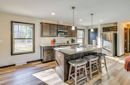 Friendship House | Golf, Hike & Boat: Home w/Fire Pit in Friendship