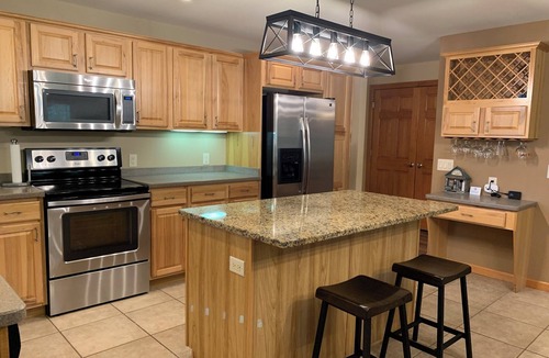 Arkdale Condo | Golf Resort Condo! Game Room + Pool + 3BR