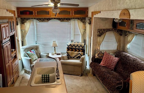Tomahawk House | Gorgeous 1-bedroom recreational vehicle with AC in Nokomis, near Tomahawk