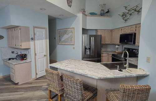 Port Clinton House | Gorgeous 3 beds, 3 full baths house in historical Port Clinton. On the water!