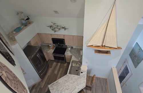 Port Clinton House | Gorgeous 3 beds, 3 full baths house in historical Port Clinton. On the water!