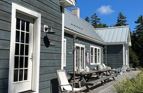 Tenants Harbor House | Gorgeous 5-bedroom house on St. George's river perfect for your getaway
