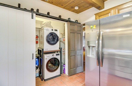 Northeast Heights Cottage | Gorgeous Adobe Home: Classic Santa Fe Style in ABQ