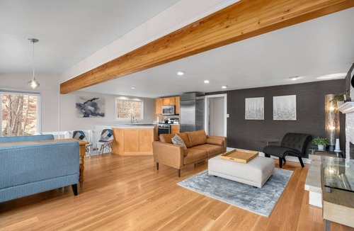 Beachwood-Bluffton House | Gorgeous Beach! Lakefront + Wooden Deck