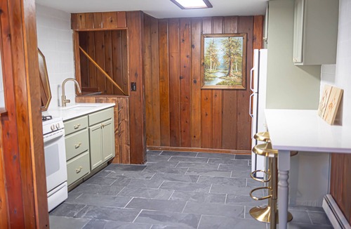 Beachwood-Bluffton Cottage | Gorgeous & Cozy Lake Michigan Cottage - Walk to Everything!