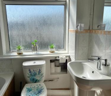 Duddingston Apartment | Gorgeous Full Home in Edinburgh