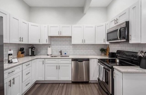 Old North Columbus Apartment | Gorgeous Getaway -1BR- Columbus!