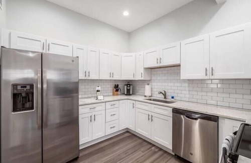 Old North Columbus Apartment | Gorgeous Getaway -1BR- Columbus!