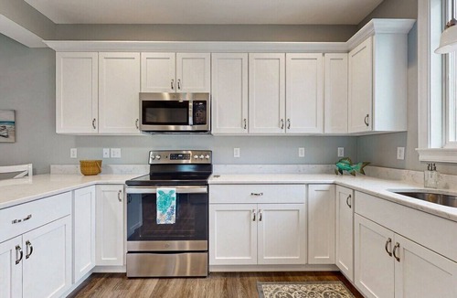 Arundel Cottage | Gorgeous home in Cape Arundel Cottage Preserve near beaches and Kennebunkport