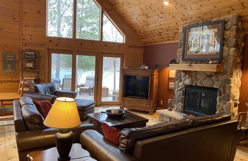 Crosslake Cabin | Gorgeous Lake O'Brien cabin, 2 hours from Mpls, Pontoon Incl with 7 day stay!
