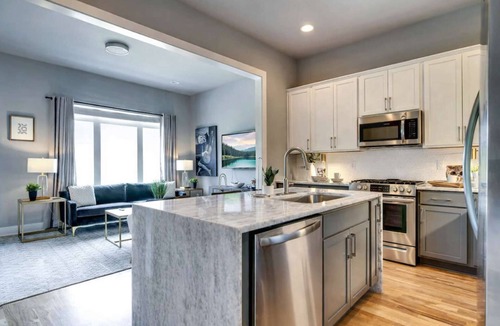 Haynes Area House | Gorgeous Nashville Retreat Skyline Rooftop