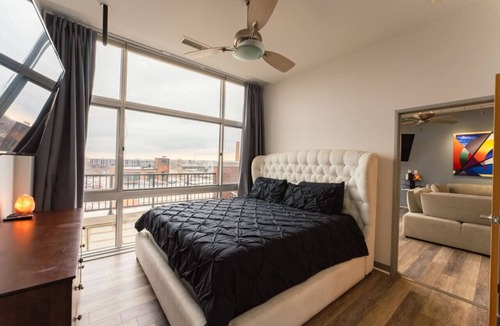 Ohio City Condo | Gorgeous Penthouse overlooking Cleveland skyline!