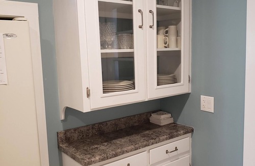 Boothbay Harbor Cottage | Gorgeous Views of Harbor Entrance! Walk to town, east side location.
