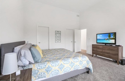 Ottawa House | Gossamer Breeze
