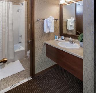 Rapid City Hotel | Grand Gateway Hotel
