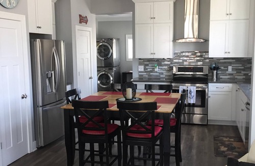 Grand Haven House | Grand Haven Getaway 4 Bedroom 3 Full Bathroom Downtown
