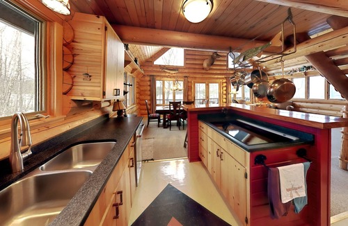 Hayward Cabin | Grand View Lodge -New Listing With Room For The Family