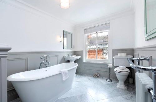 Sedgefield House | Grandeur Within