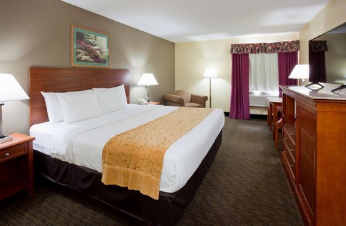 Waseca Hotel | Grandstay Hotel and Suites
