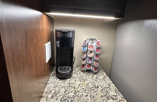 Near Eastside House | Granite | Stainless | Porcelain | Near Downtown