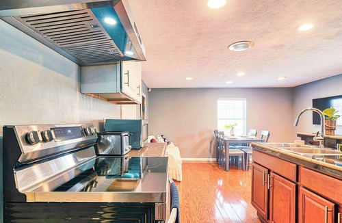 New Albany Apartment | Grant Line Residence Unit A - 10 Min to Louisville