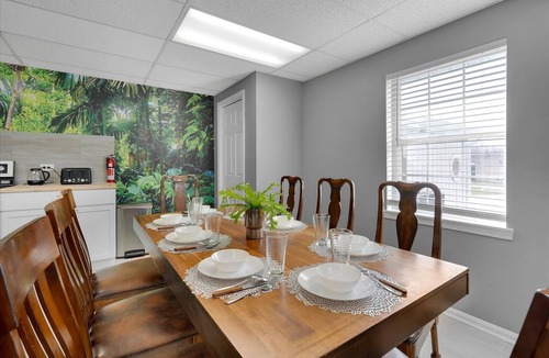 New Albany Apartment | Grant Line Residence Unit E 10 Min to Louisville
