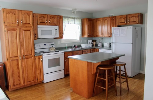 Hampton House | Great Family Home available for short term Winter rental through March 2024!