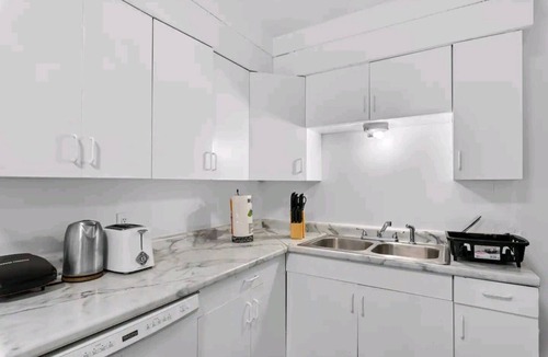 Detroit House | Great for long time stay, spacious and cozy