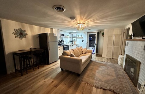 Lexington Cabin | Great Lakes Resort - Beach Cabin - Suite 15