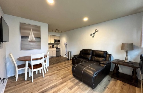Lexington Apartment | Great Lakes Resort - Jr Suite - Suite 9