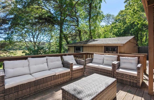 West Chatham House | Great location dog friendly Central AC