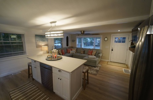 Kenyon House | Green Hill - Ocean Ridge Getaway! Welcome to the Oar House! BEACH PASS too!