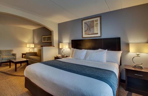 Owensboro Hotel | Greenfield Inn & Suites Owensboro, KY Airport