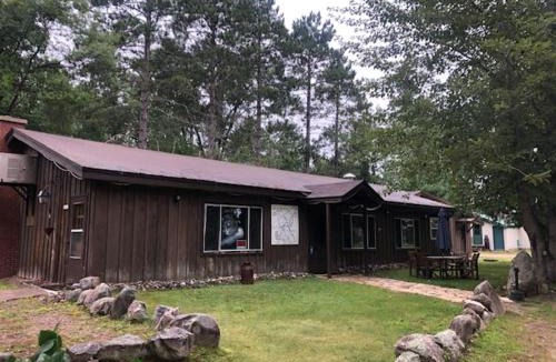 Woodruff House | Gresham Shores - Smiling Moose - PET FRIENDLY