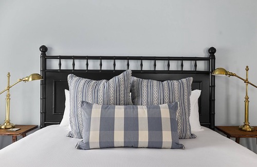 Kennebunkport Hotel | Griffin Suite at Kennebunkport Inn, Free Parking, Near Kennebunkport Marina