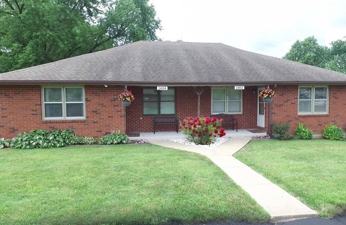 St. Joseph House | Griffon Den - 2-Bedroom Property w/Lots of Features