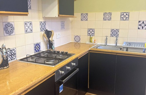 Heaton Apartment | Ground floor apartment in vibrant Heaton. 1 mile from city centre and near coast