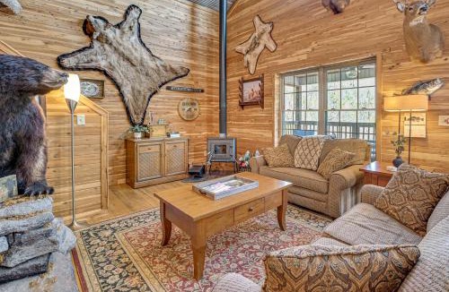 Cub Run House | Group Escape 3 Mi to Nolin Lake! Fish, Hike & Boat