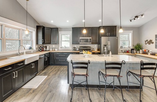 Hermantown House | Group Retreat Near Spirit Mtn & Duluth Lakefront!
