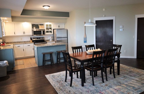 Nisswa Condo | Gull Lake at Your Doorstep |Waterfront Rental | Sleep 8