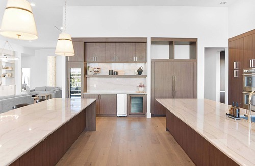 South Scottsdale House | HÓZHÓ Cattle Track | Golf Sim, Pickleball & Pool
